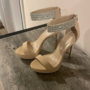 VENUS Nude heels ankle strap and rhinestones